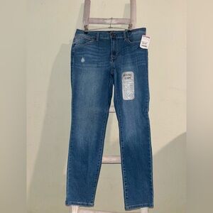 NWT ankle skinny jeans